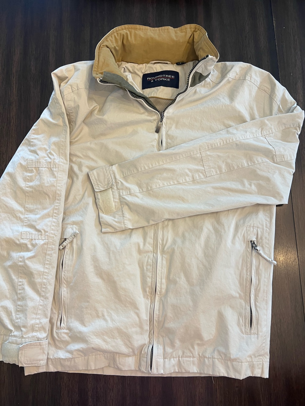 Roundtree & Yorke Light Beige Rainjacket